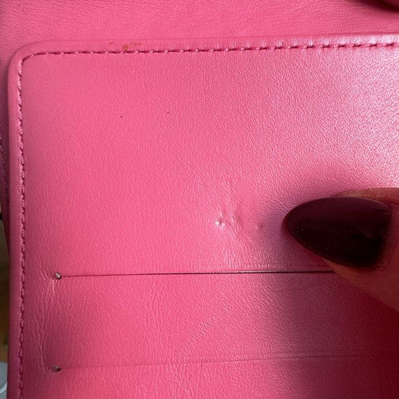 Louis Vuitton Vernis Wallet - Picture 8 of 9